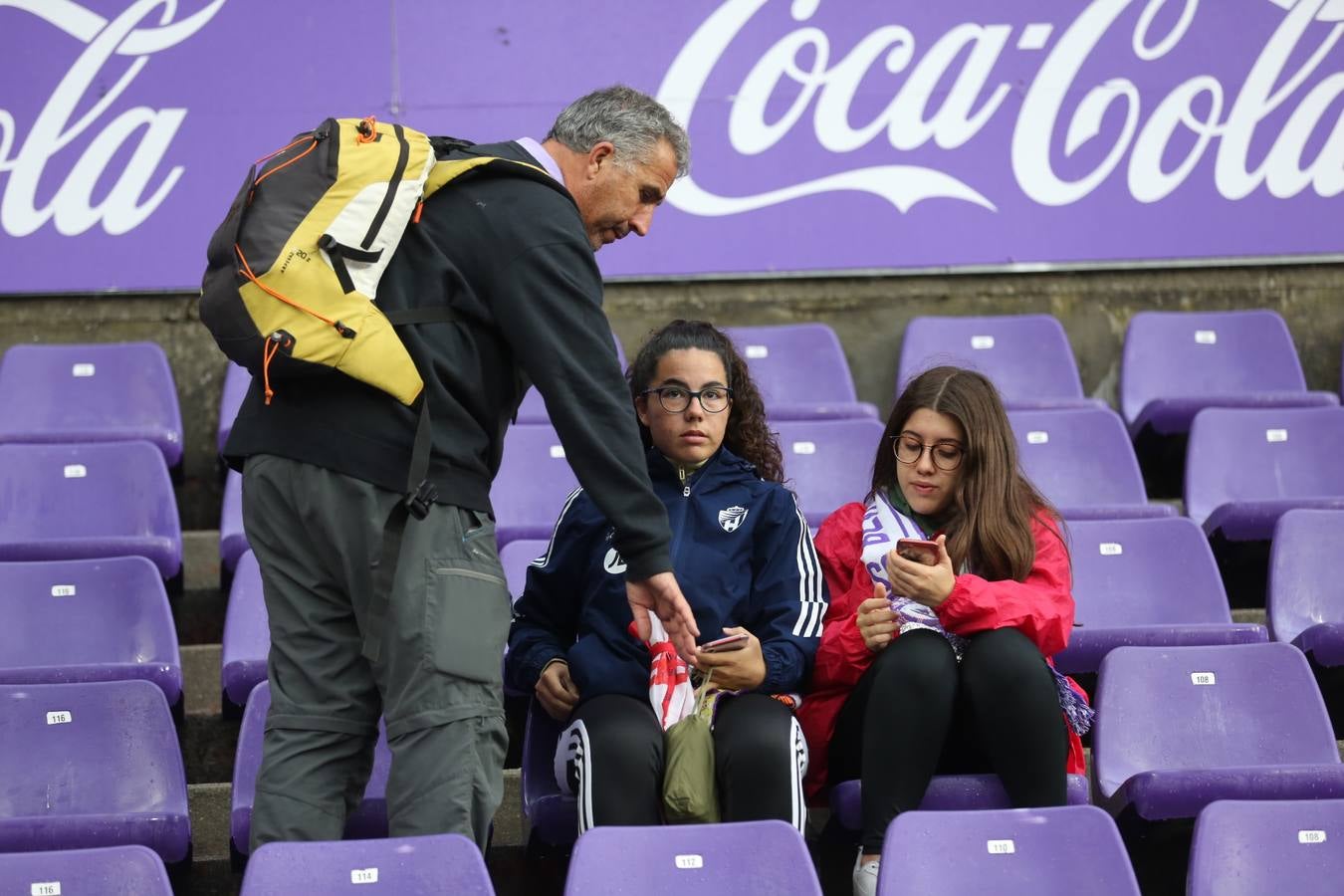 Fotos: Búscate en las fotos de la grada del Real Valladolid-Celta de Vigo (1/4)