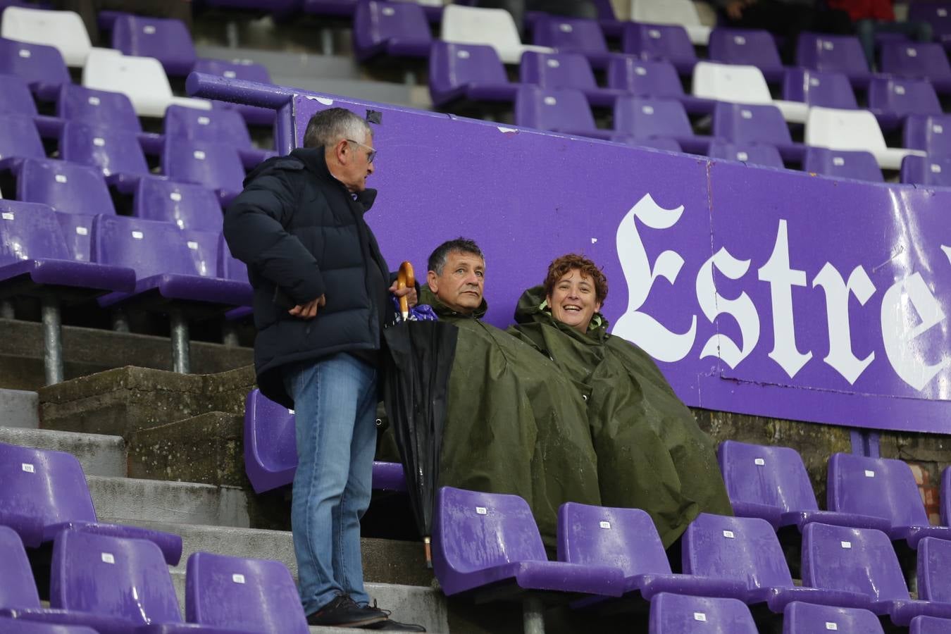 Fotos: Búscate en las fotos de la grada del Real Valladolid-Celta de Vigo (1/4)