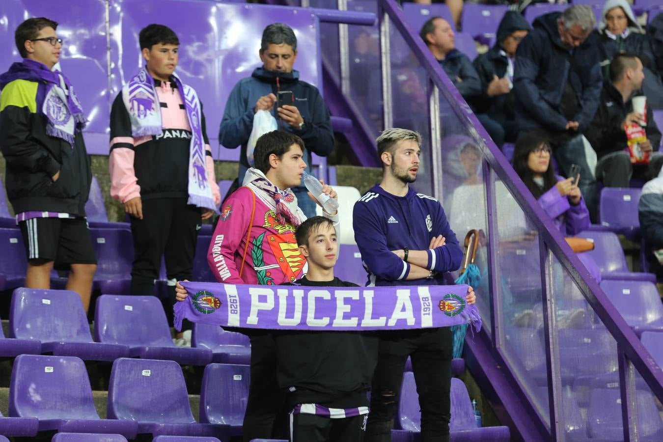 Fotos: Búscate en las fotos de la grada del Real Valladolid-Celta de Vigo (1/4)