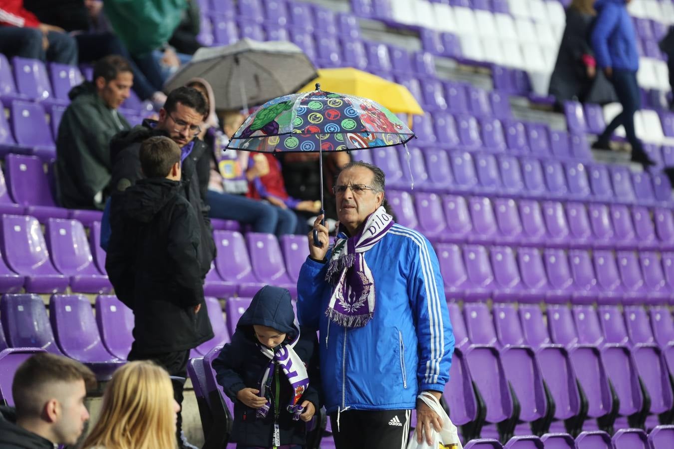 Fotos: Búscate en las fotos de la grada del Real Valladolid-Celta de Vigo (1/4)