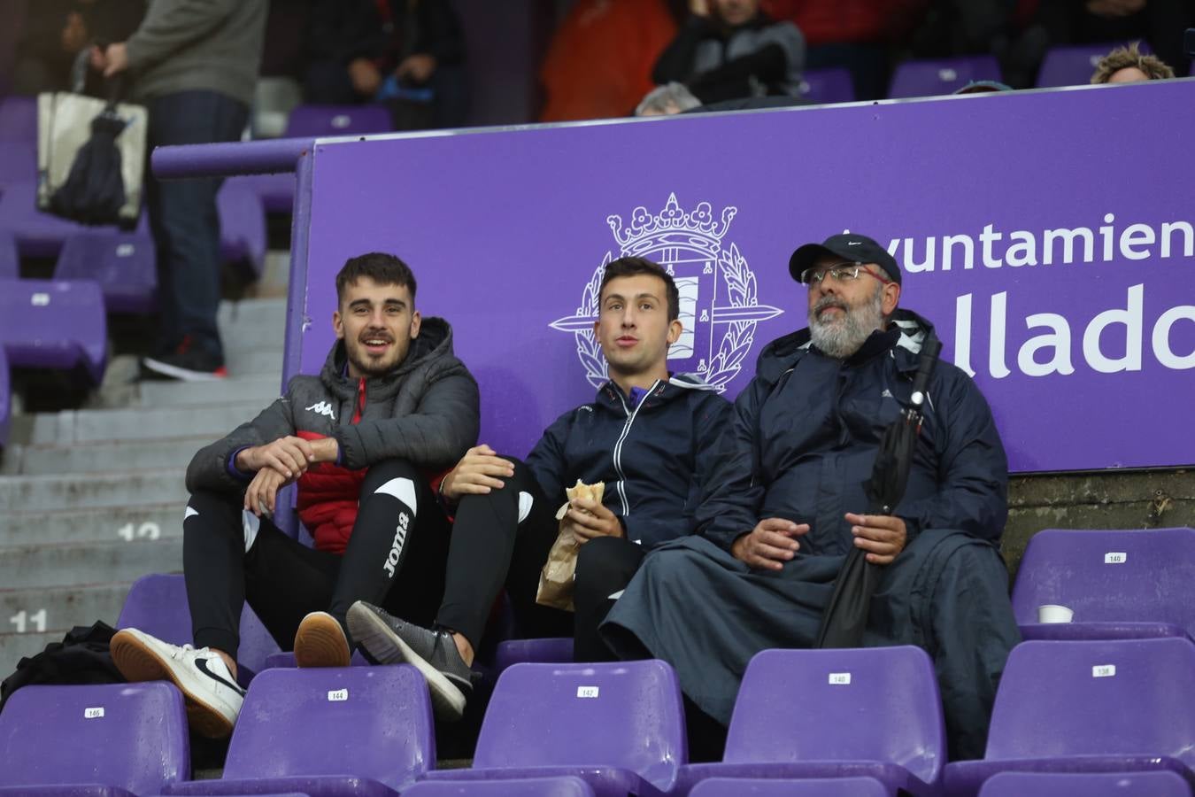 Fotos: Búscate en las fotos de la grada del Real Valladolid-Celta de Vigo (1/4)