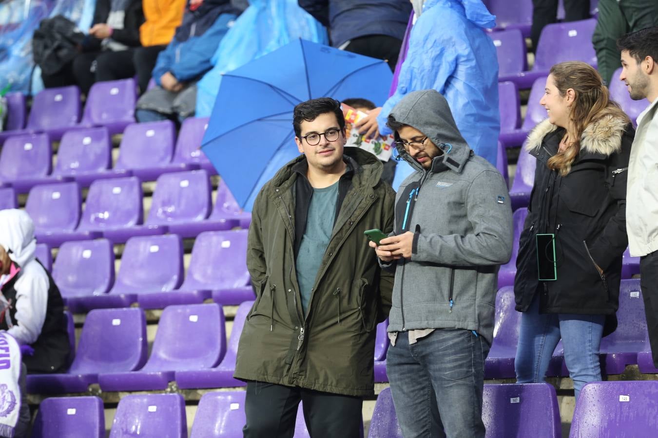 Fotos: Búscate en las fotos de la grada del Real Valladolid-Celta de Vigo (3/4)