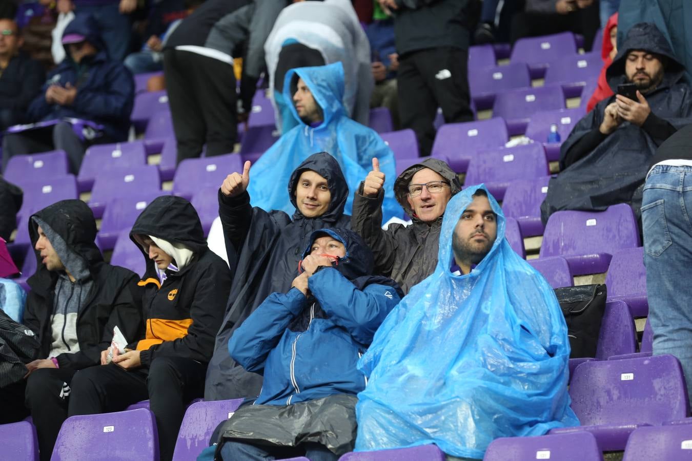 Fotos: Búscate en las fotos de la grada del Real Valladolid-Celta de Vigo (3/4)