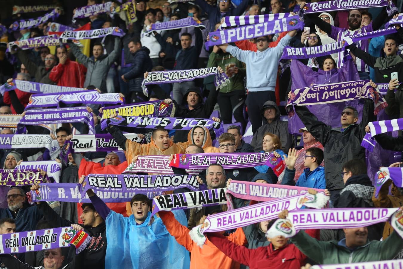 Fotos: Búscate en las fotos de la grada del Real Valladolid-Celta de Vigo (4/4)