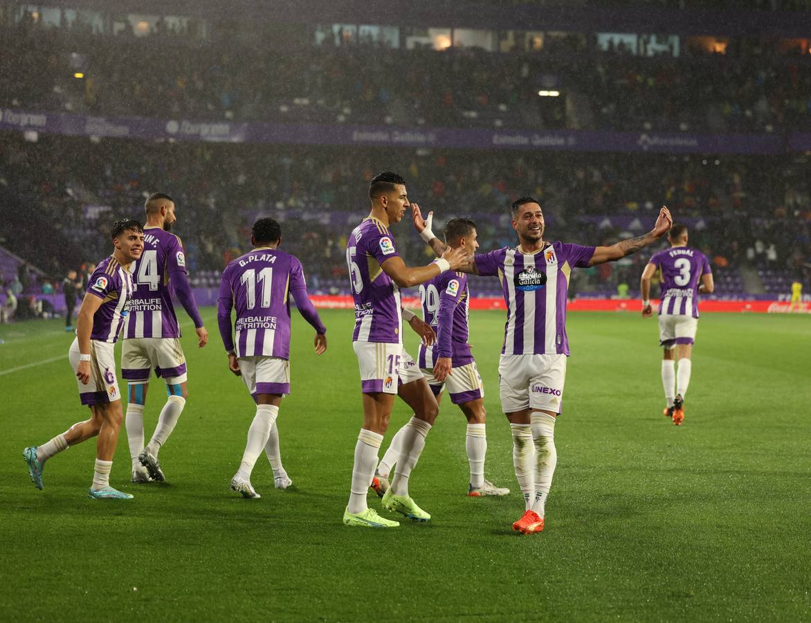 Fotos: El Real Valladolid golea al centa de Vigo (4-1)