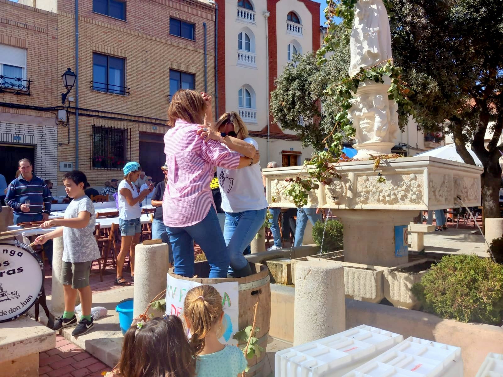 Castrillo de Don Juan se vuelca con la XIV Fiesta de la Vendimia