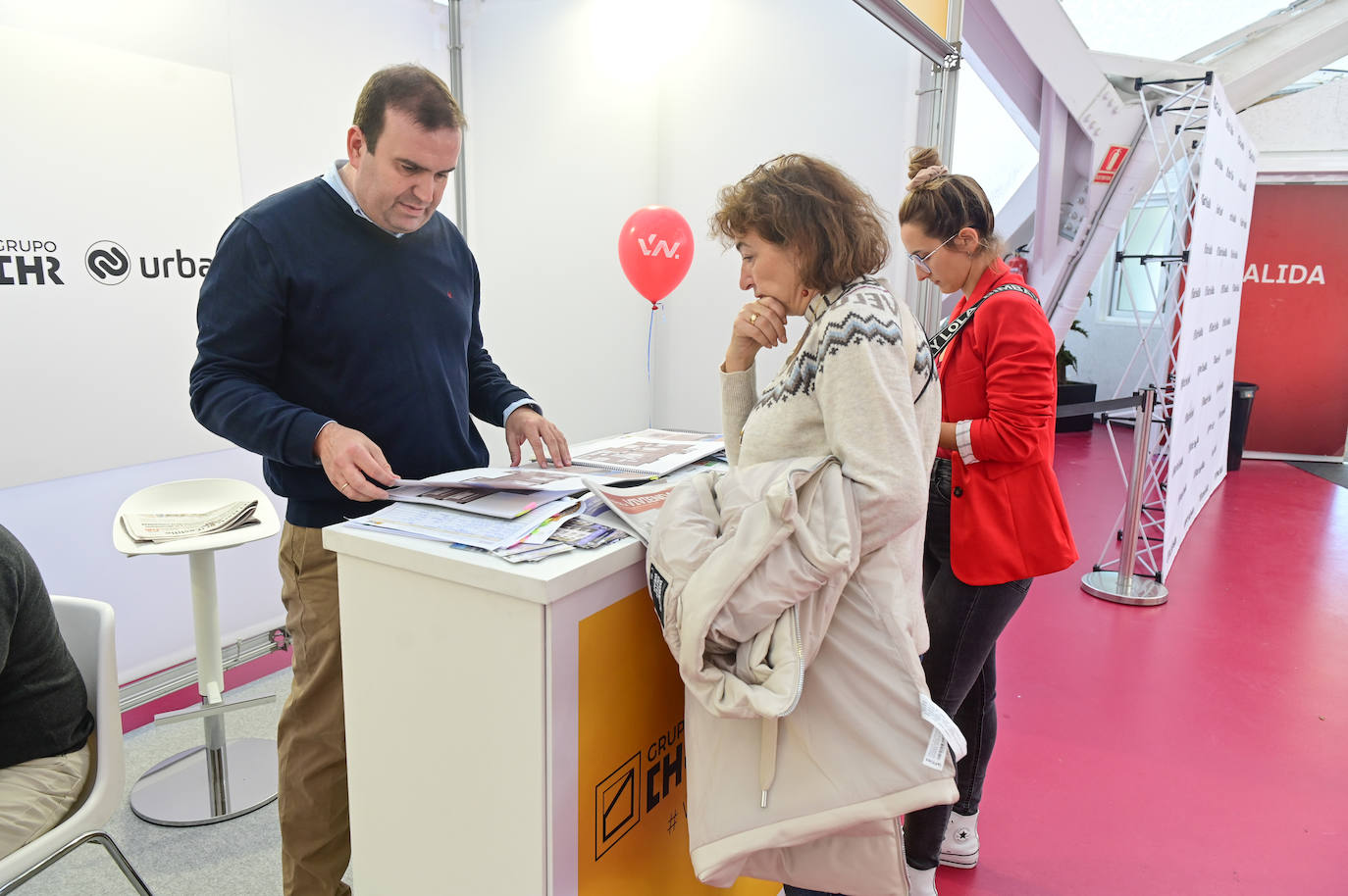 Fotos: Jornada del sábado en la Feria Inmobiliaria de Valladolid (FIVA) 2022 (2/2)