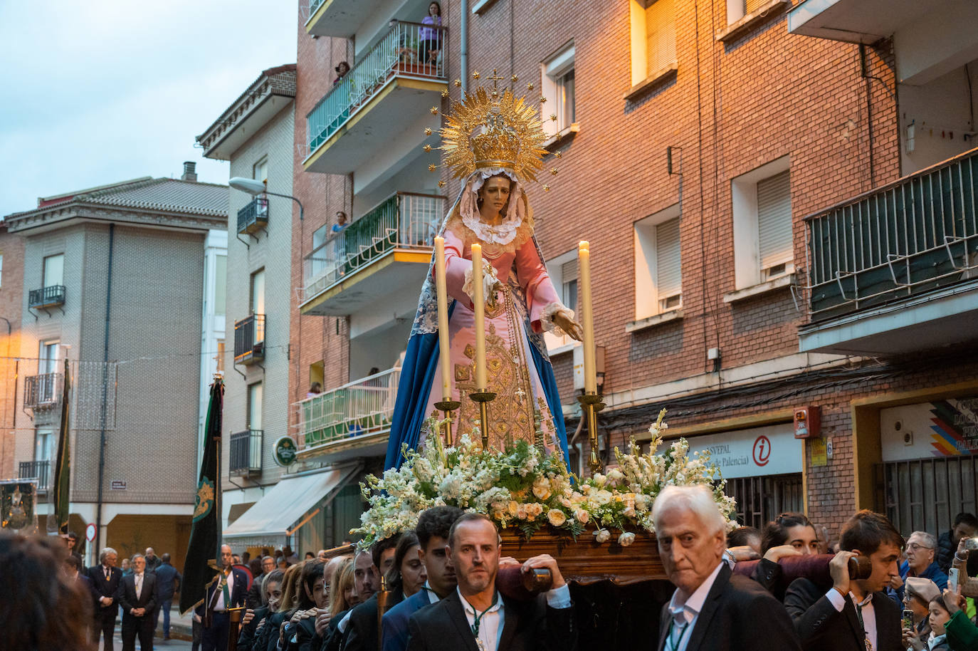 Fotos: La cofradía de la Vera Cruz está de cumpleaños
