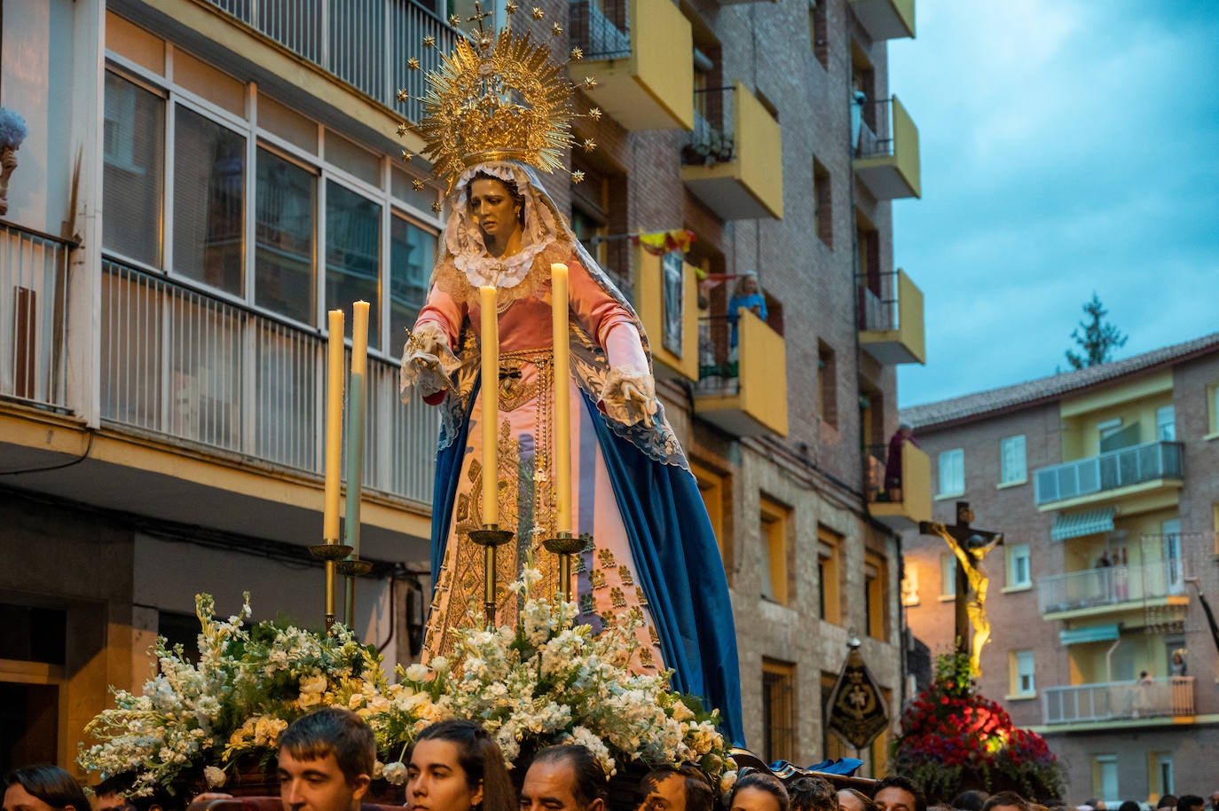 Fotos: La cofradía de la Vera Cruz está de cumpleaños