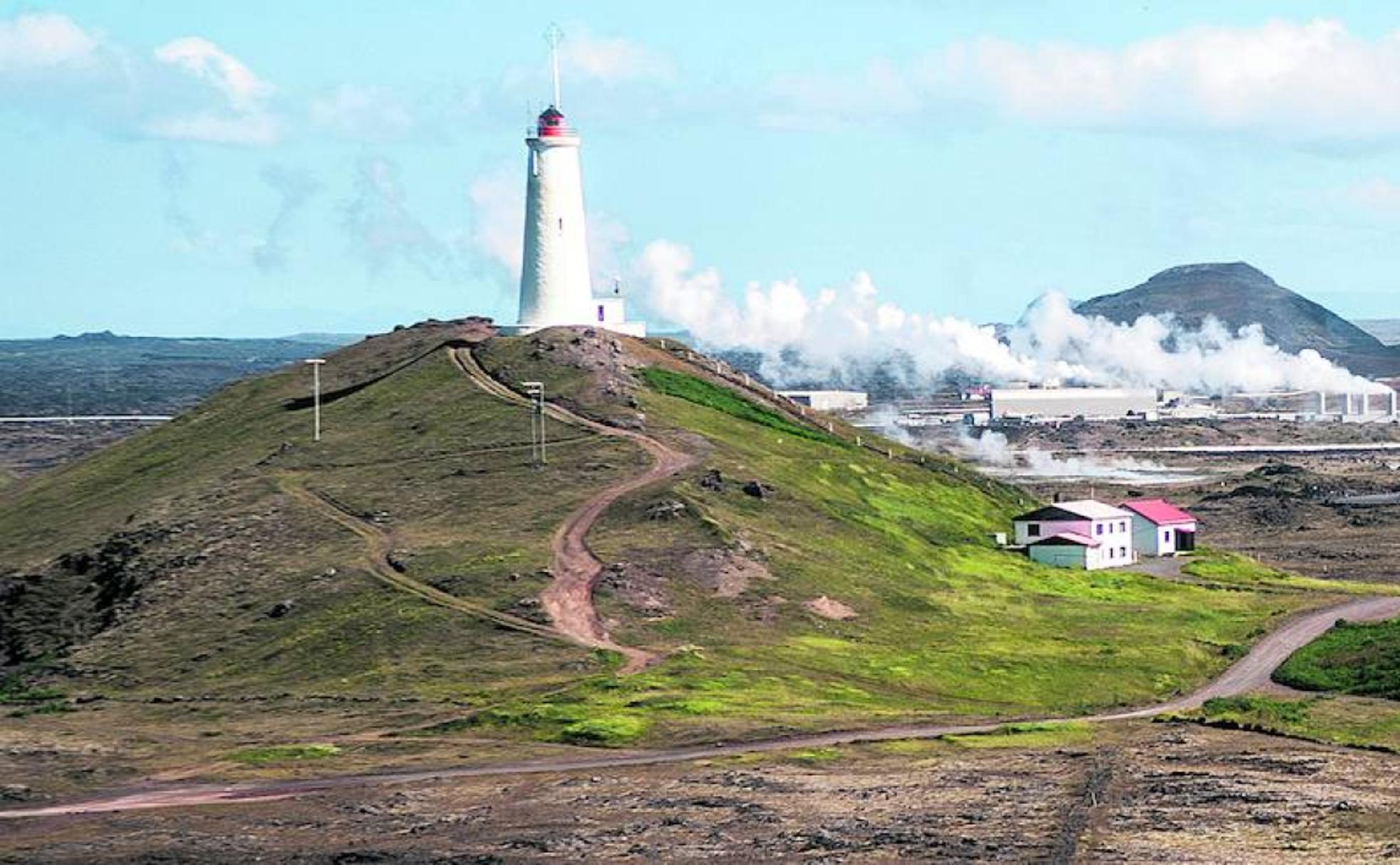 Central geotérmica en la península de Reykjanes. En Islandia, nueve de cada diez hogares se climatizan con el calor del subsuelo. 