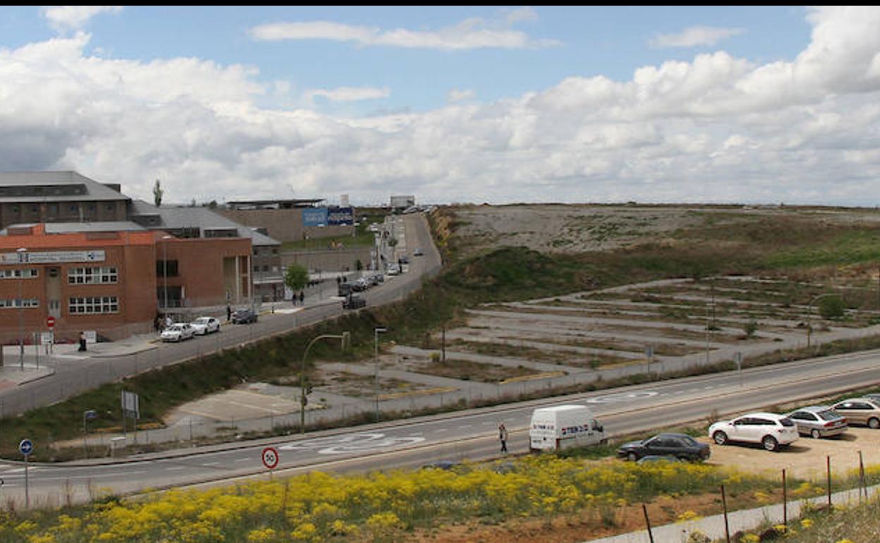 Terrenos donde la Junta tiene previsto ampliar el Hospital. 