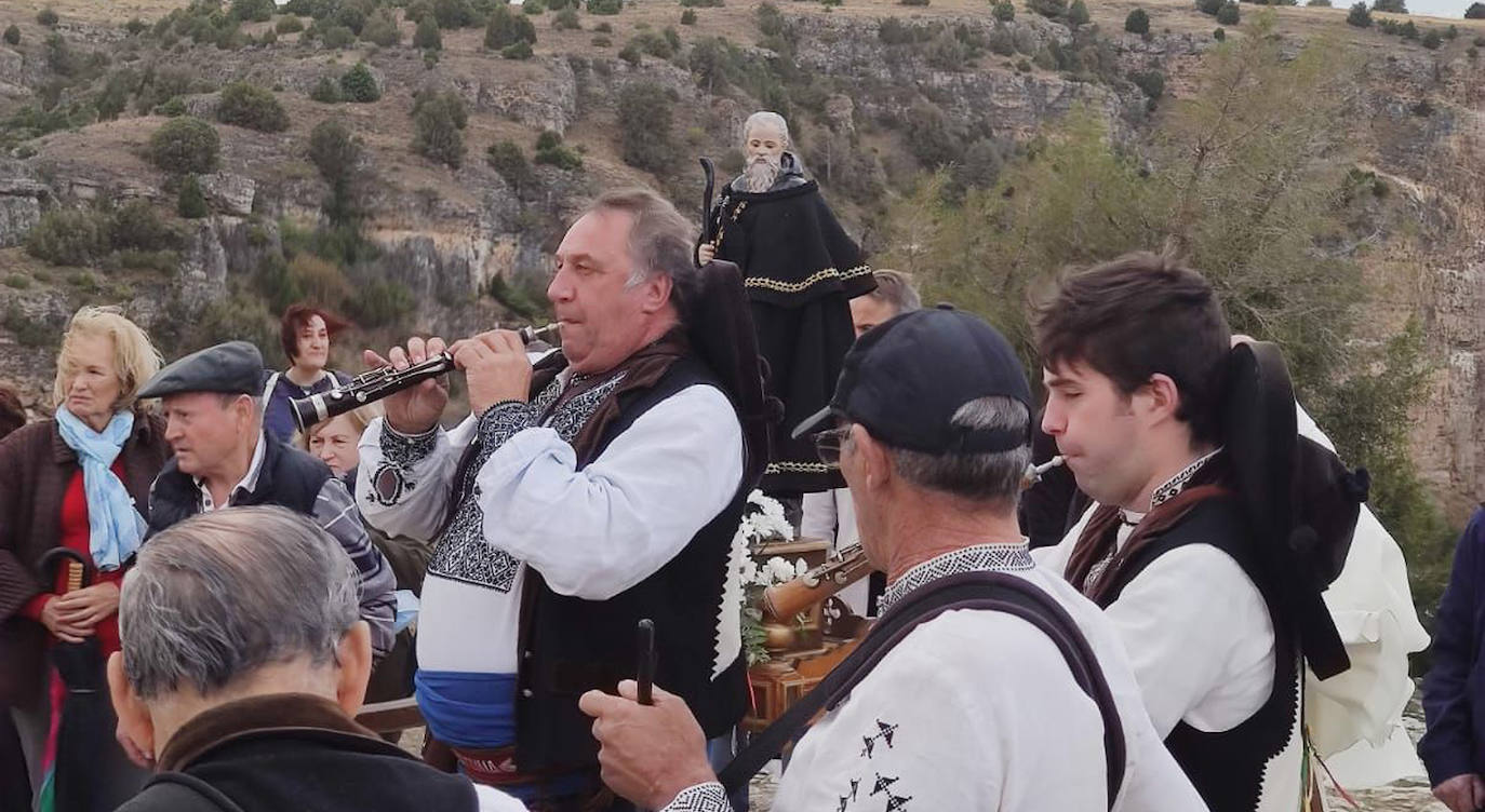 Romería de San Frutos en el Duratón. 