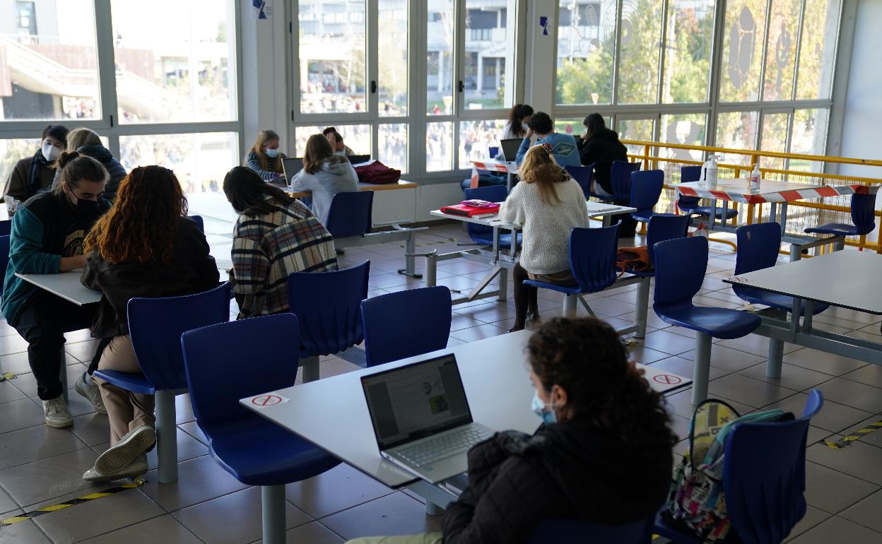 Facultad de Ciencia y Teconlogia de la UPV.