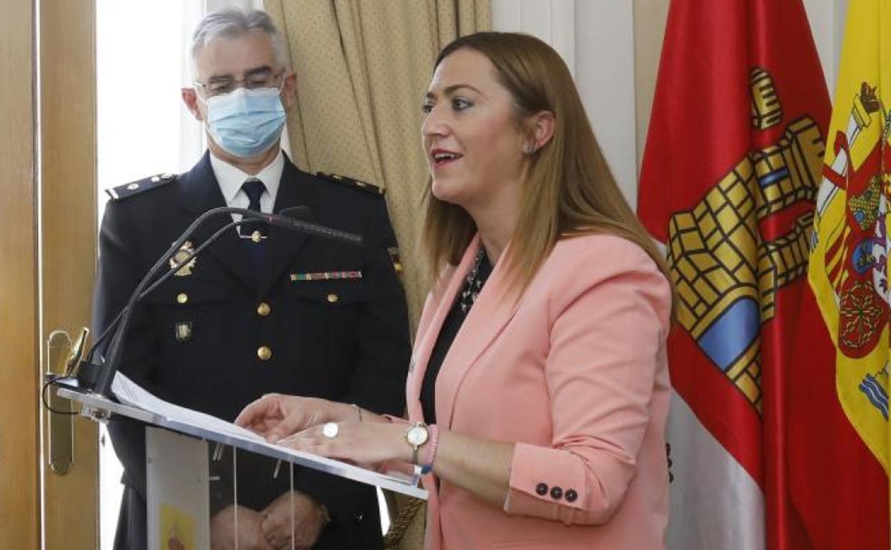 La delegada del Gobierno en Castilla y León, Virgina Barcones, durante un acto público en Palencia. 