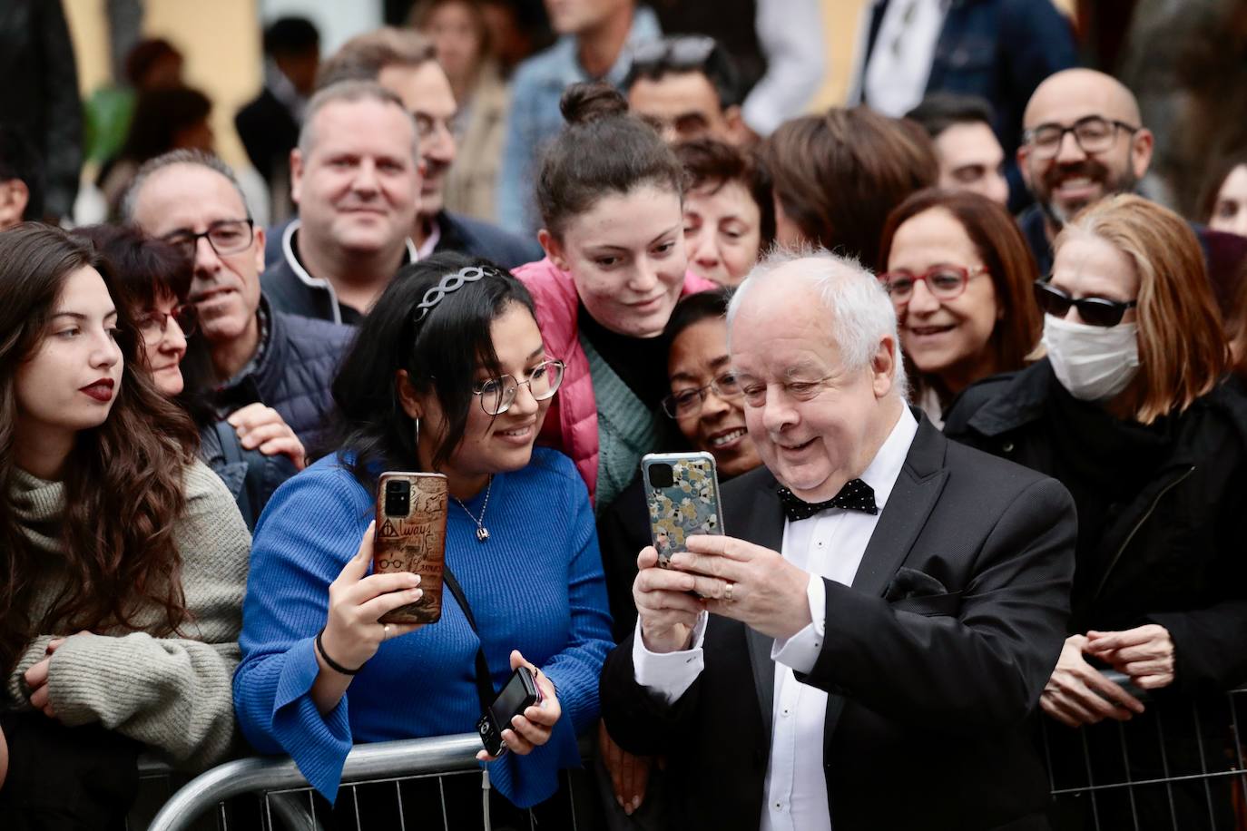 Fotos: Alfombra verde en la clausura de la Seminci 2022 (2/4)
