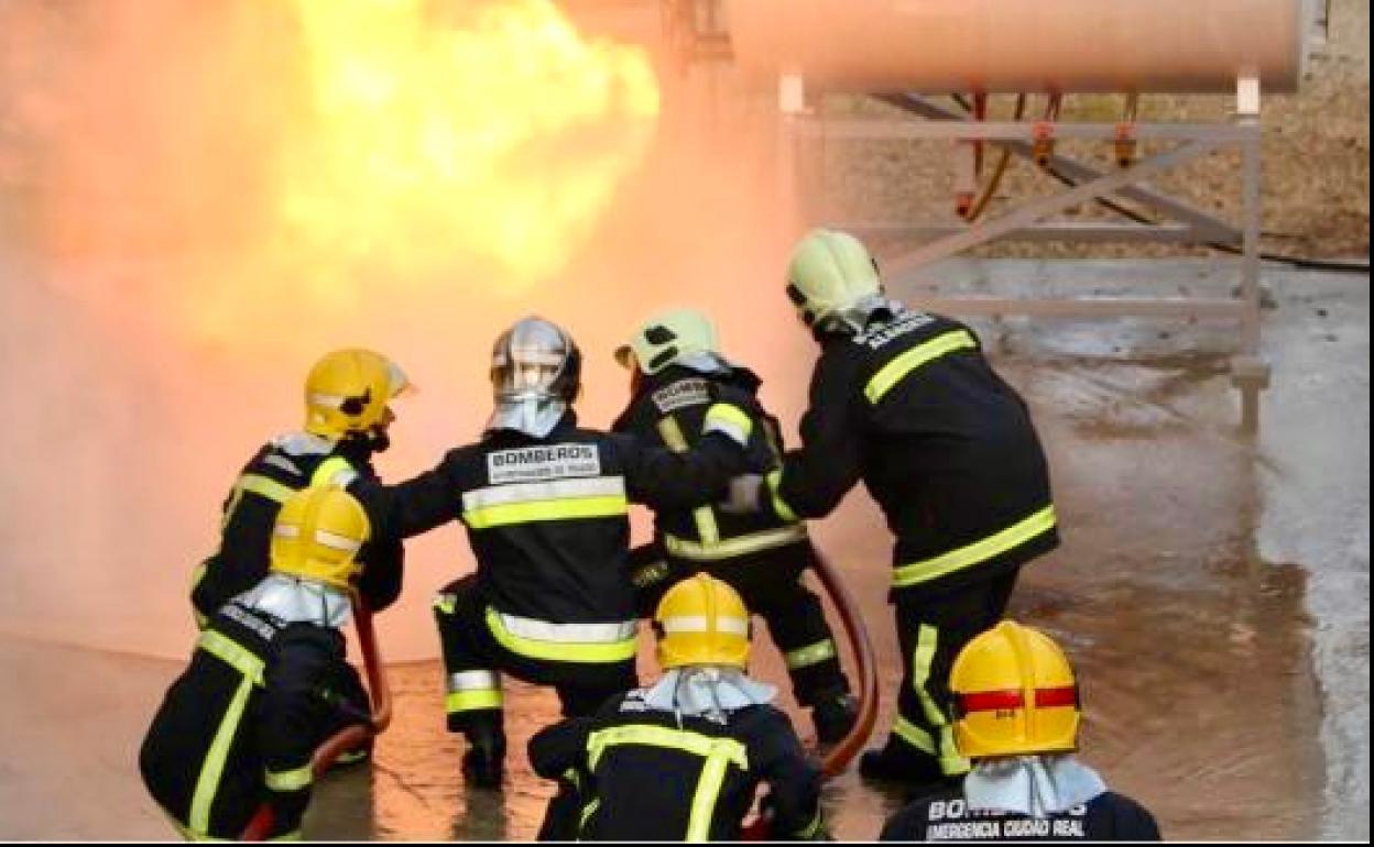 Imagen de los bomberos de Albacete. 