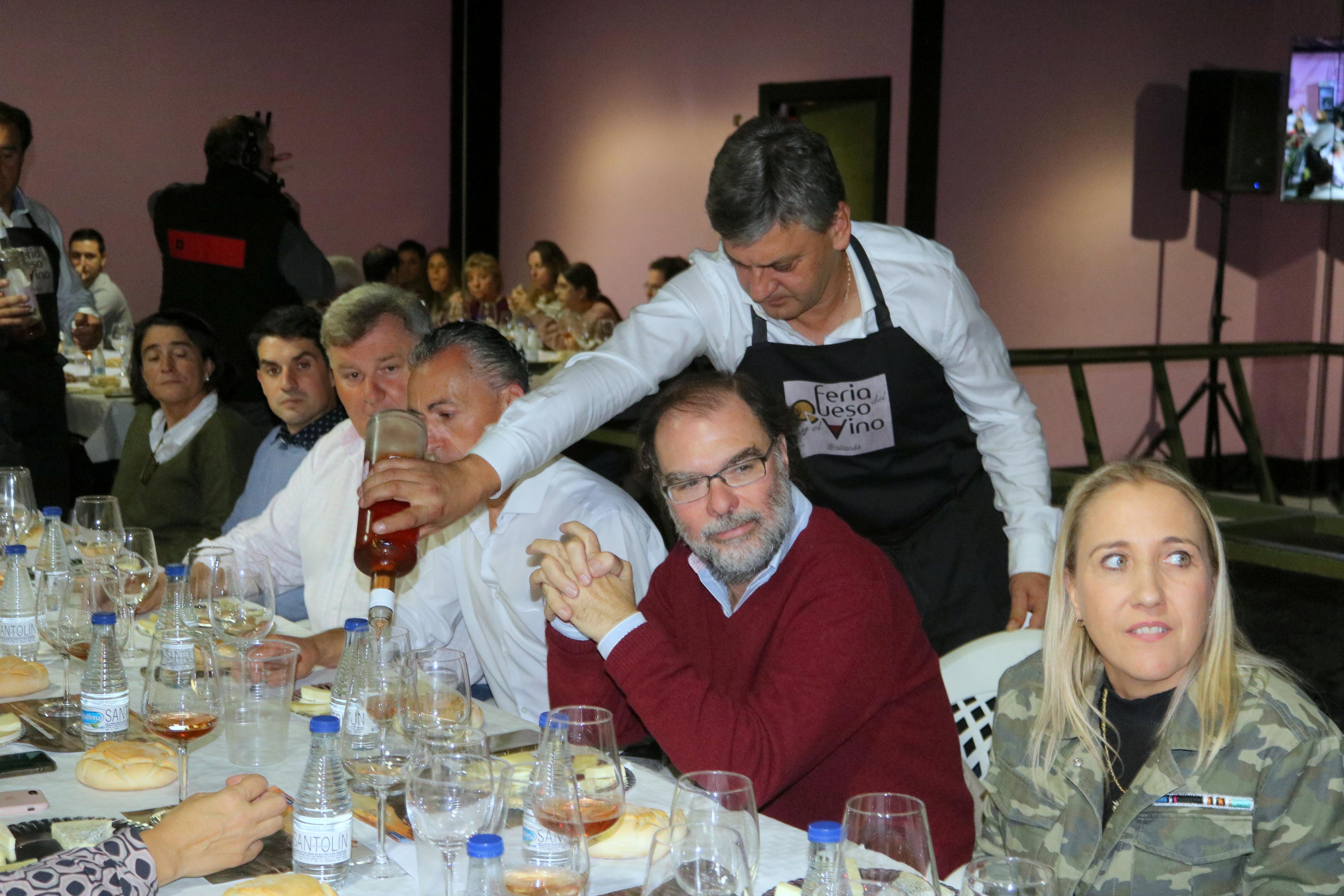 Baltanás celebró una multitudinaria feria del queso y el vino