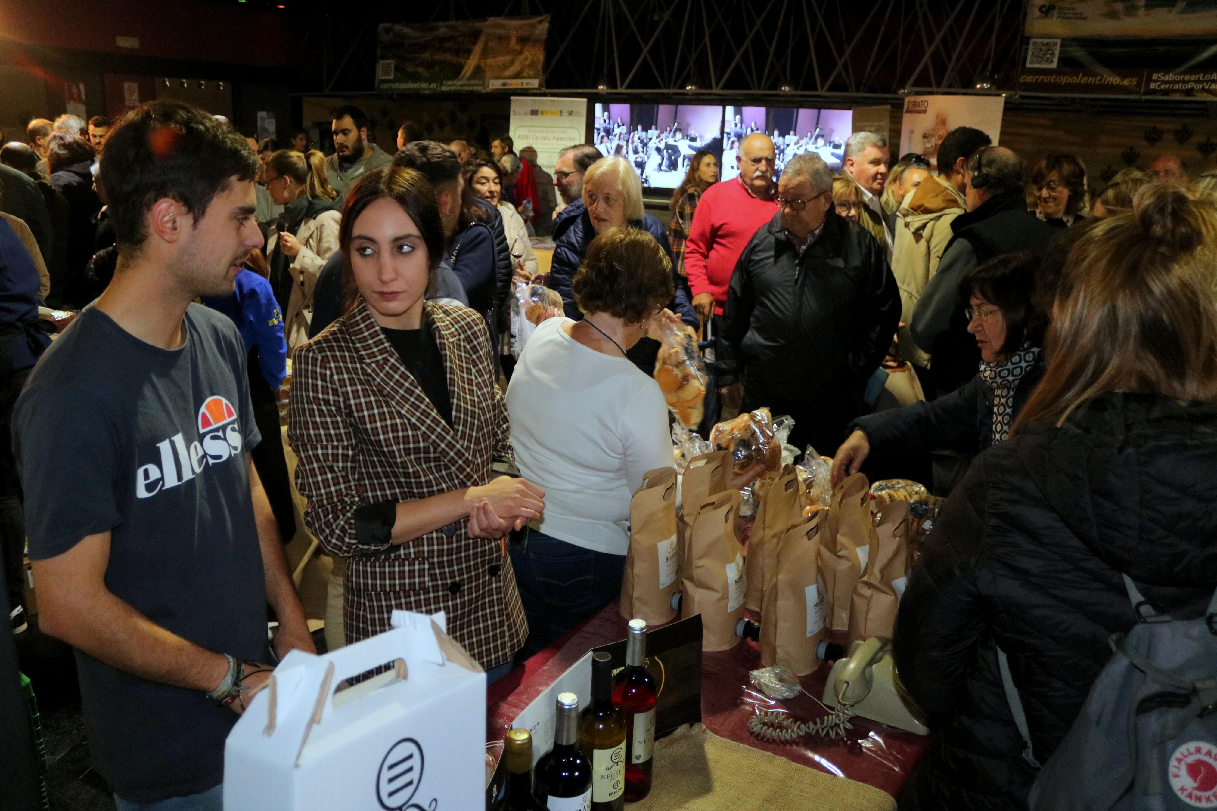 Baltanás celebró una multitudinaria feria del queso y el vino