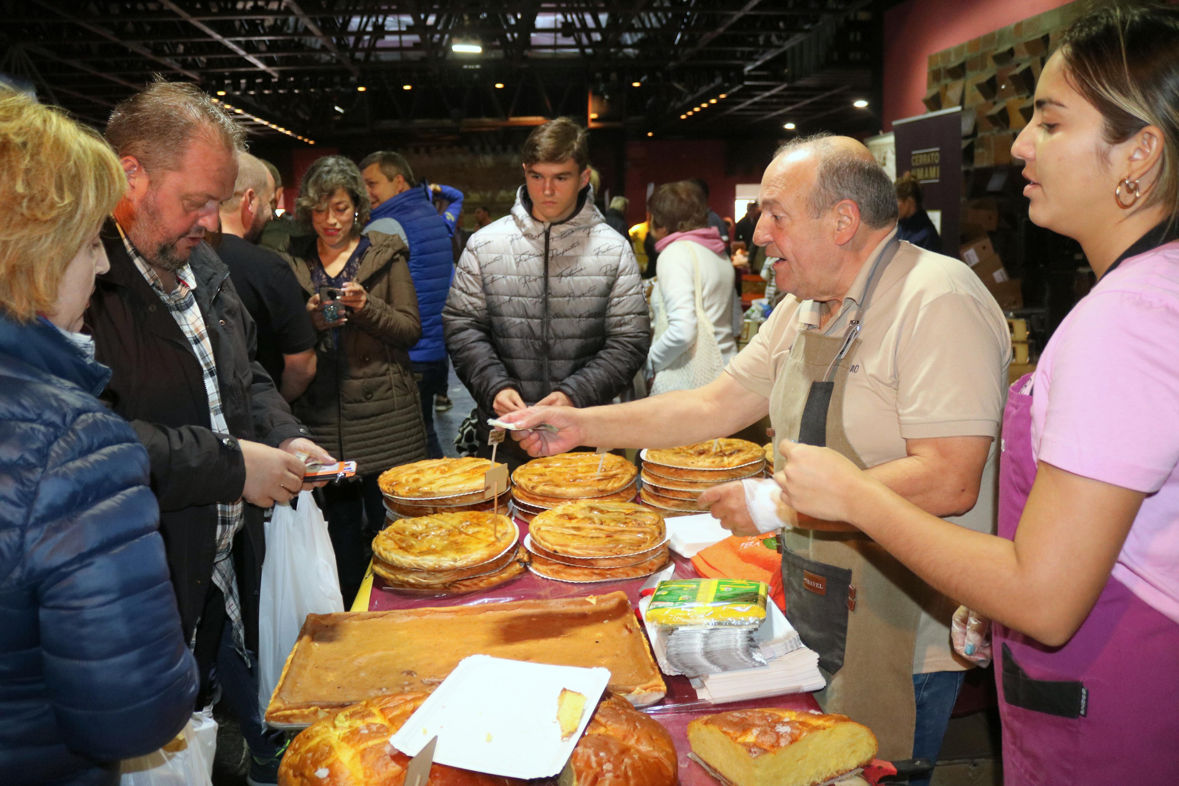 Baltanás celebró una multitudinaria feria del queso y el vino