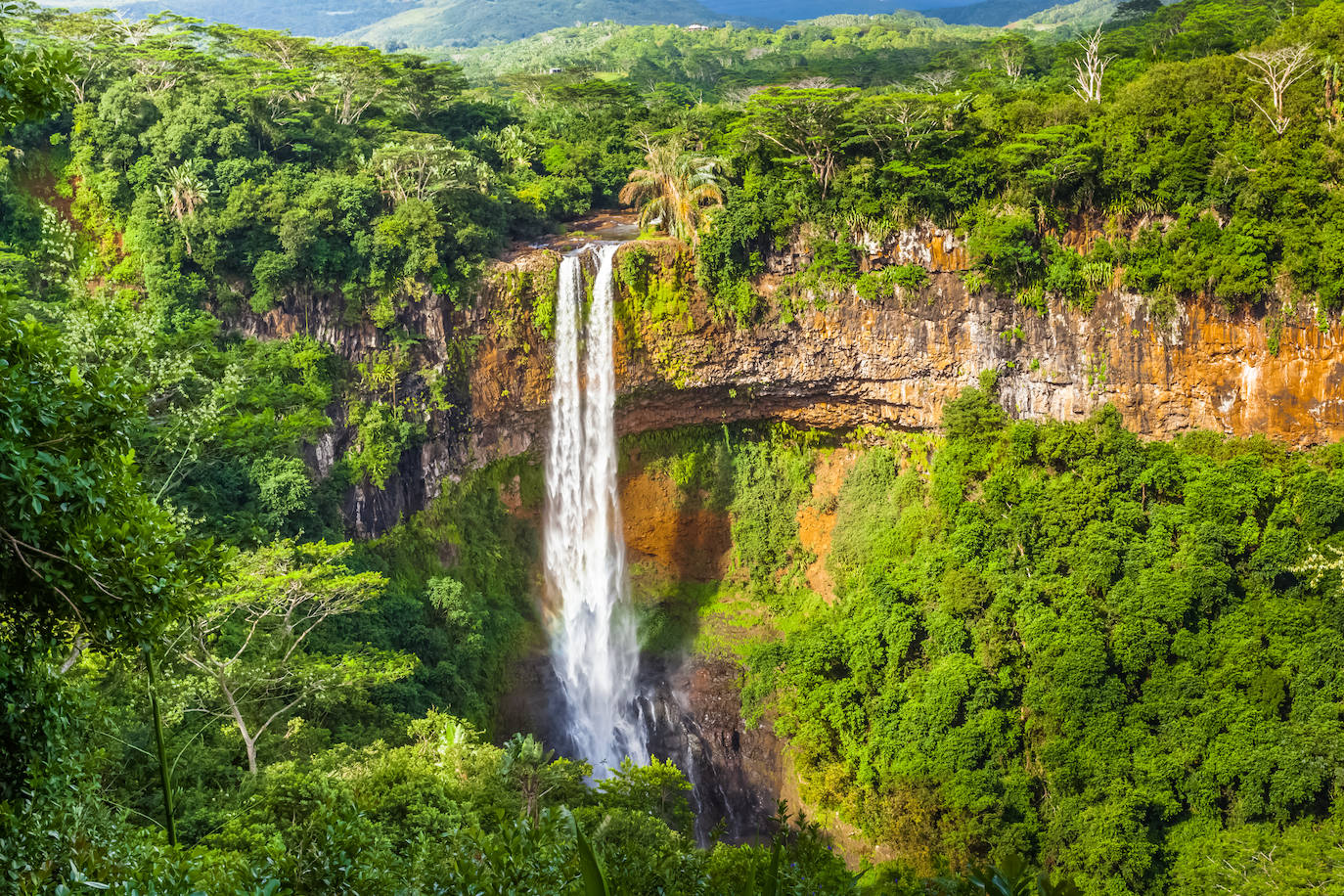 3. Mauricio (Cascada Chamarel)