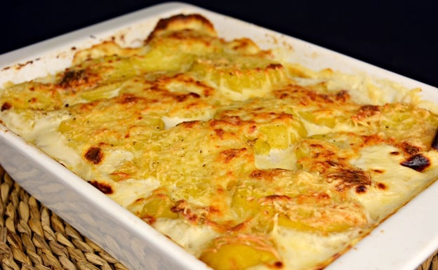 Patatas con nata al horno