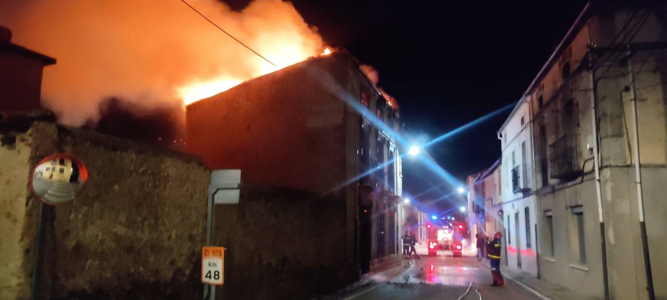 Incendio en Fuenterrebollo.