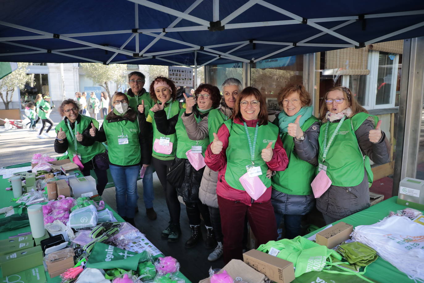 Fotos: La marcha contra el cáncer llena Valladolid de verde