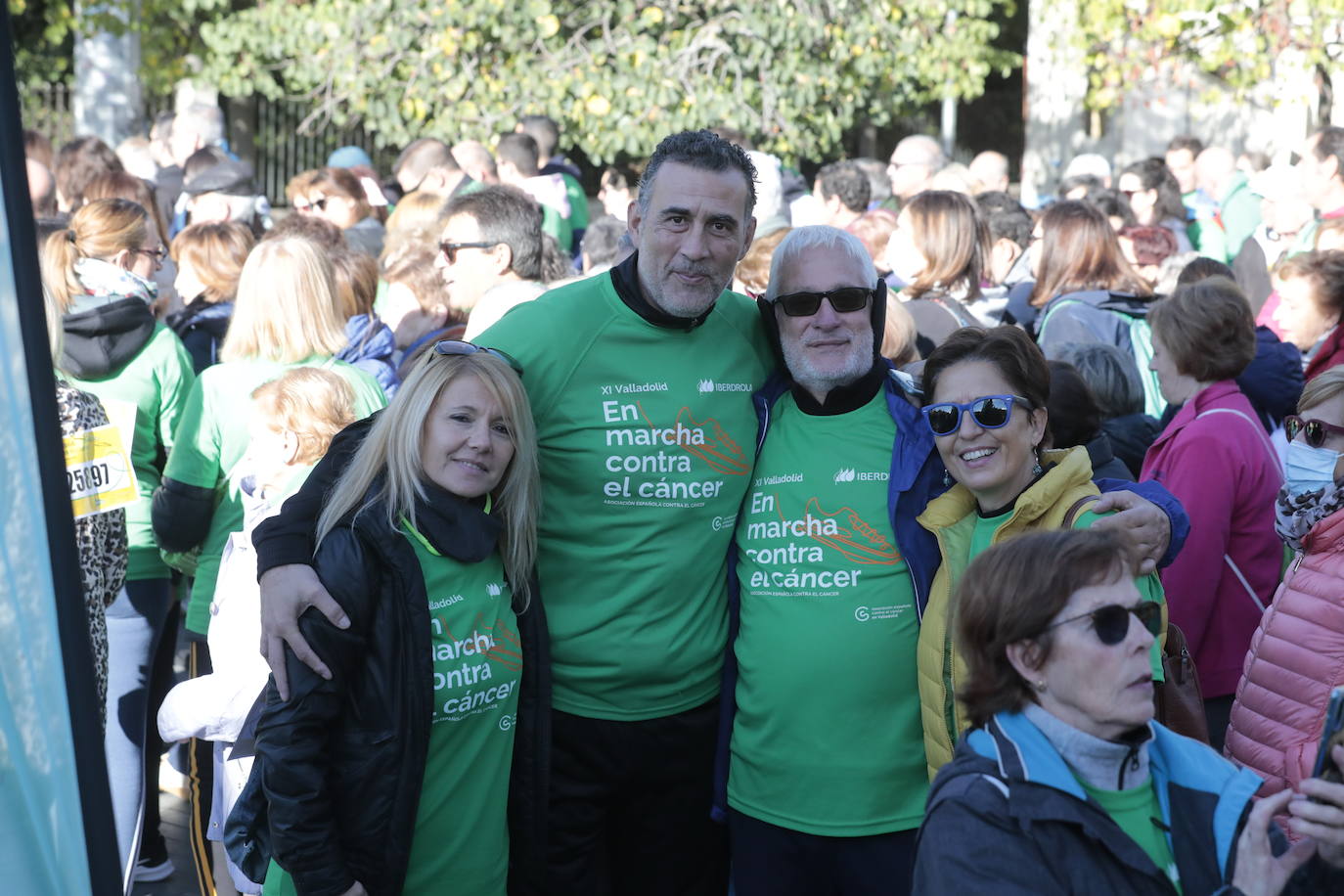 Fotos: La marcha contra el cáncer llena Valladolid de verde