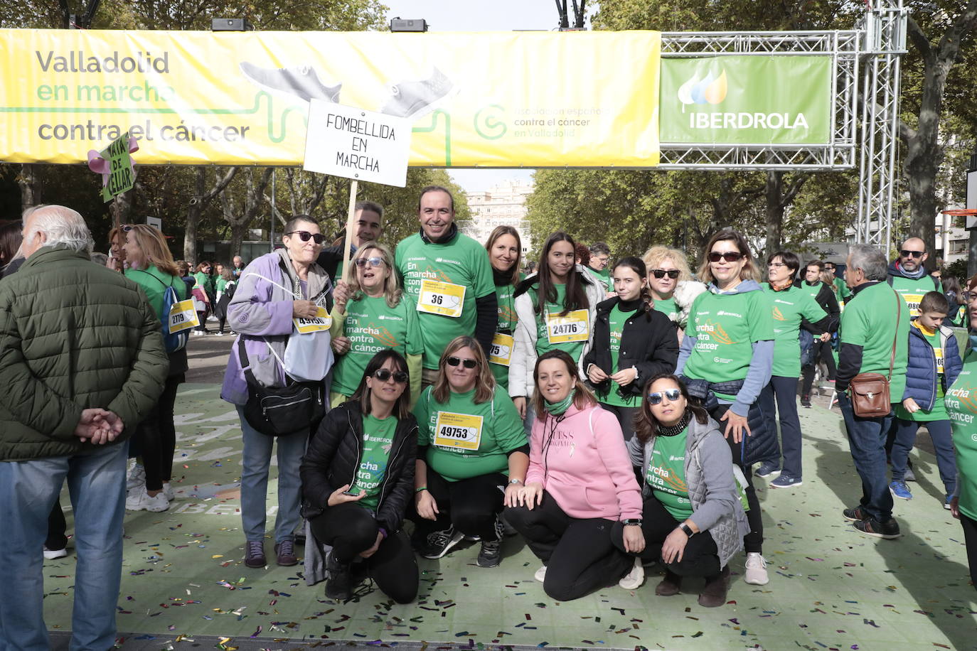 Fotos: La marcha contra el cáncer llena Valladolid de verde