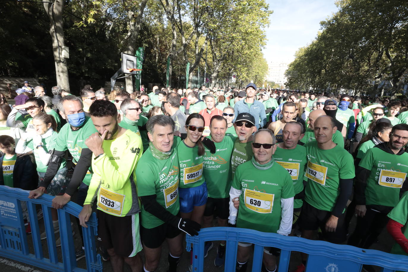 Fotos: La marcha contra el cáncer llena Valladolid de verde