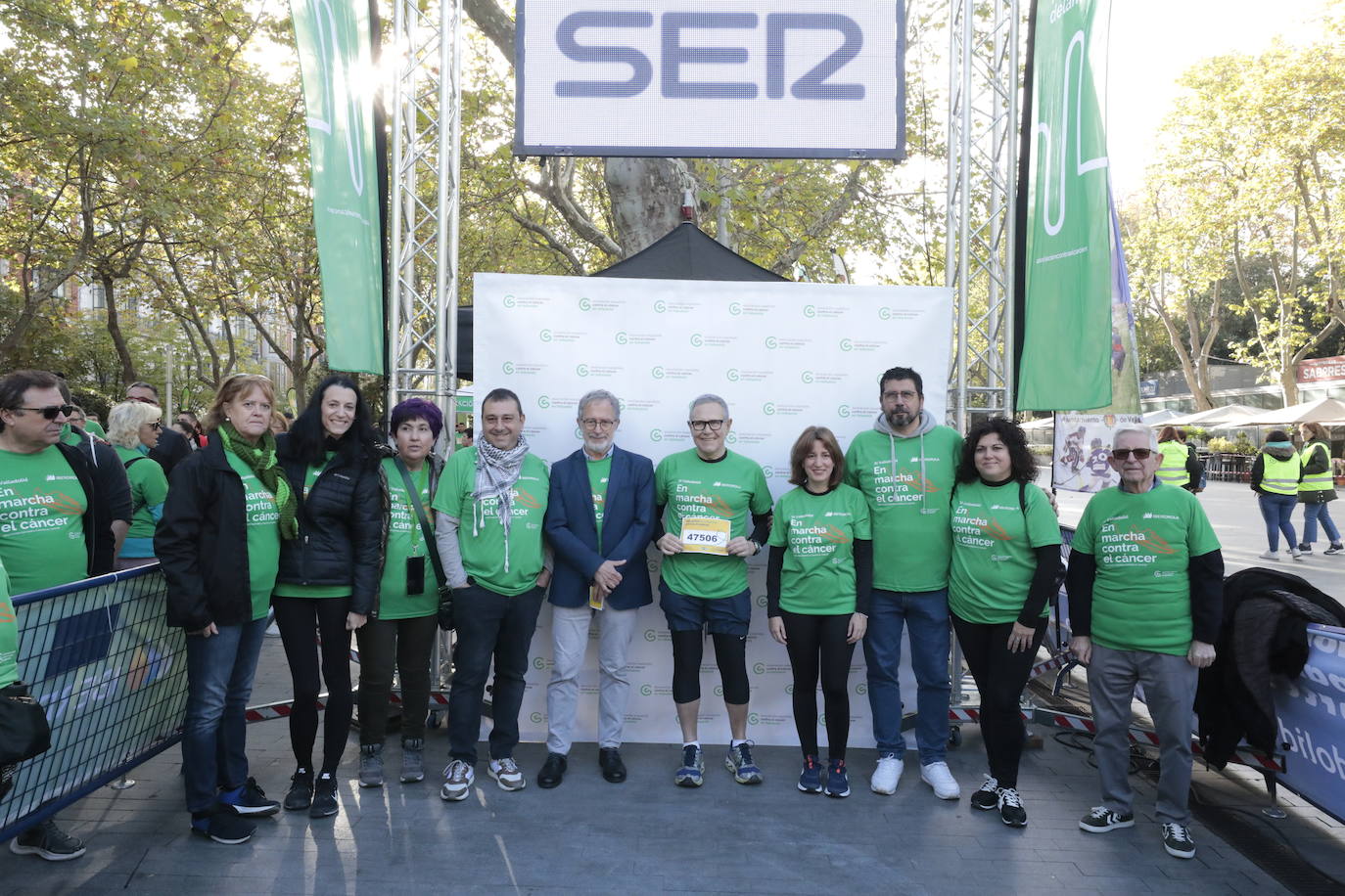 Fotos: La marcha contra el cáncer llena Valladolid de verde