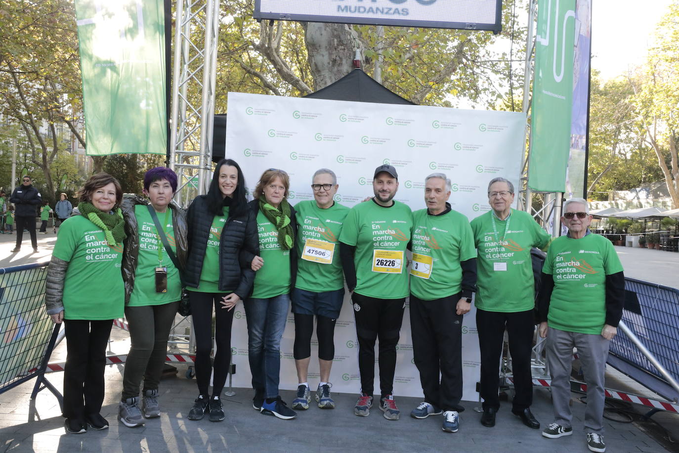 Fotos: La marcha contra el cáncer llena Valladolid de verde