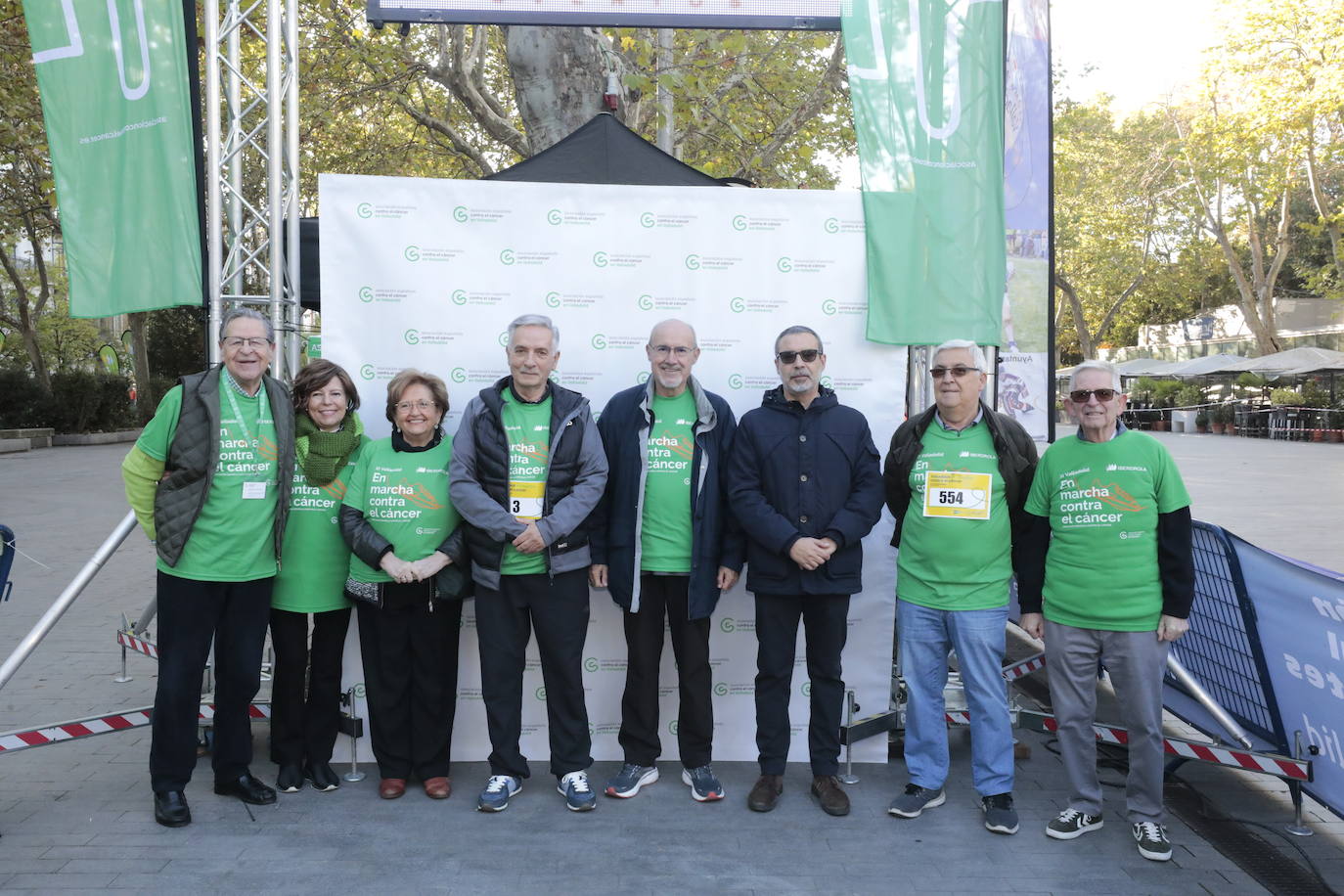 Fotos: La marcha contra el cáncer llena Valladolid de verde