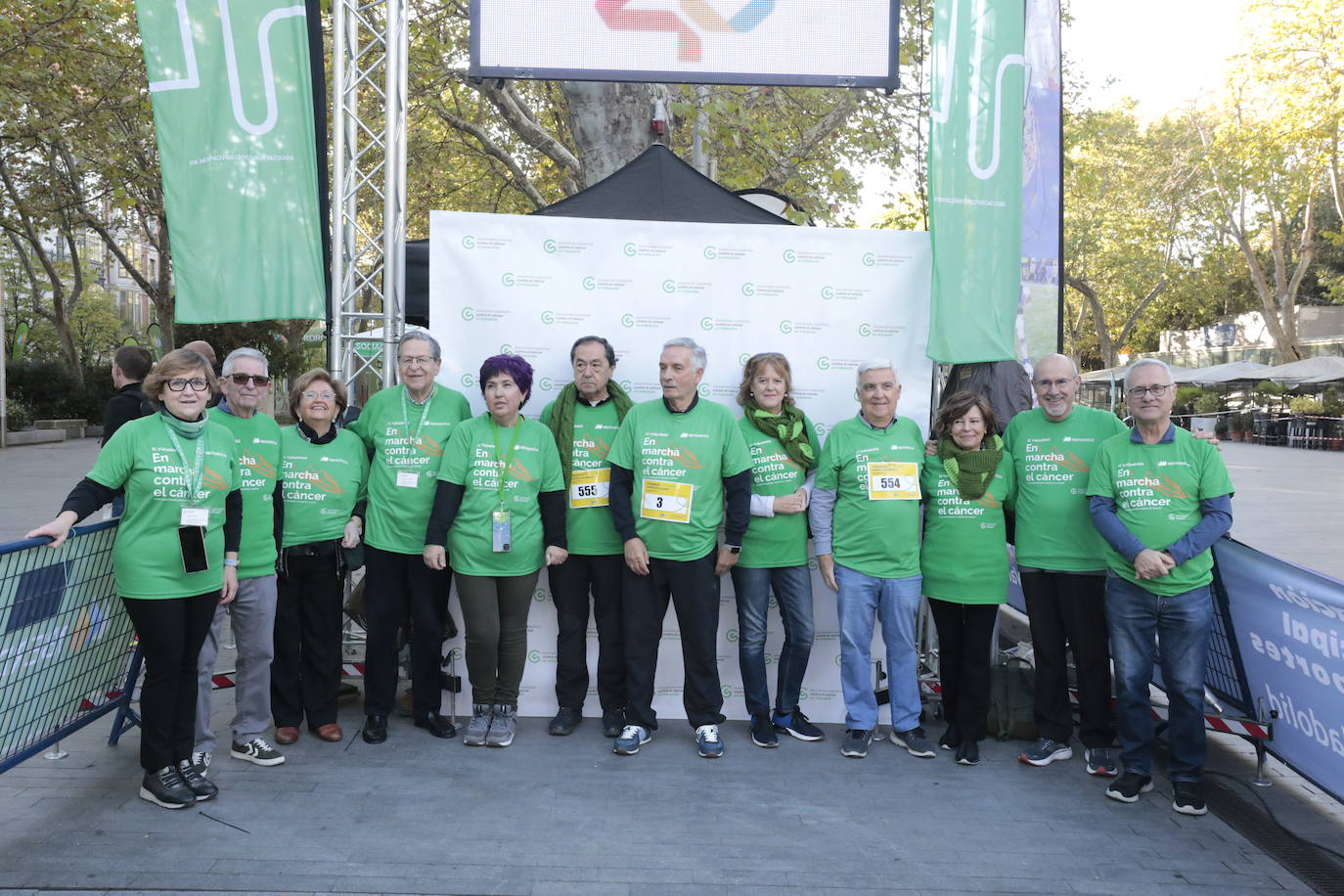 Fotos: La marcha contra el cáncer llena Valladolid de verde