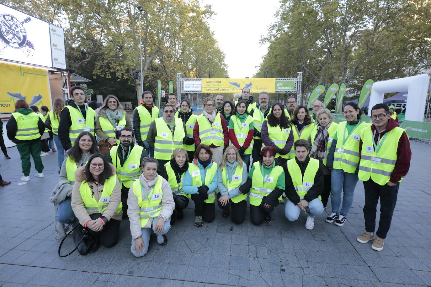 Fotos: La marcha contra el cáncer llena Valladolid de verde