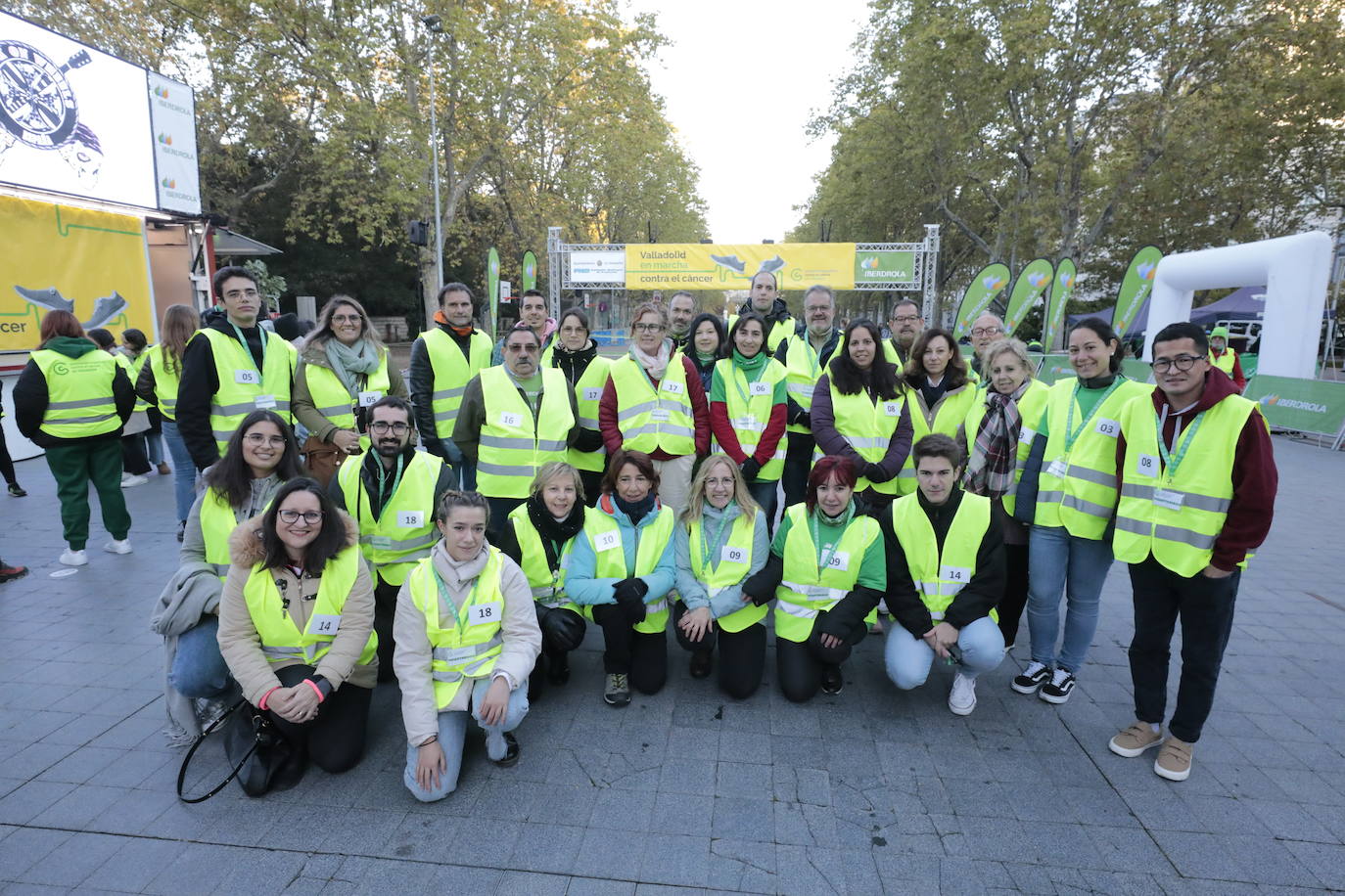 Fotos: La marcha contra el cáncer llena Valladolid de verde