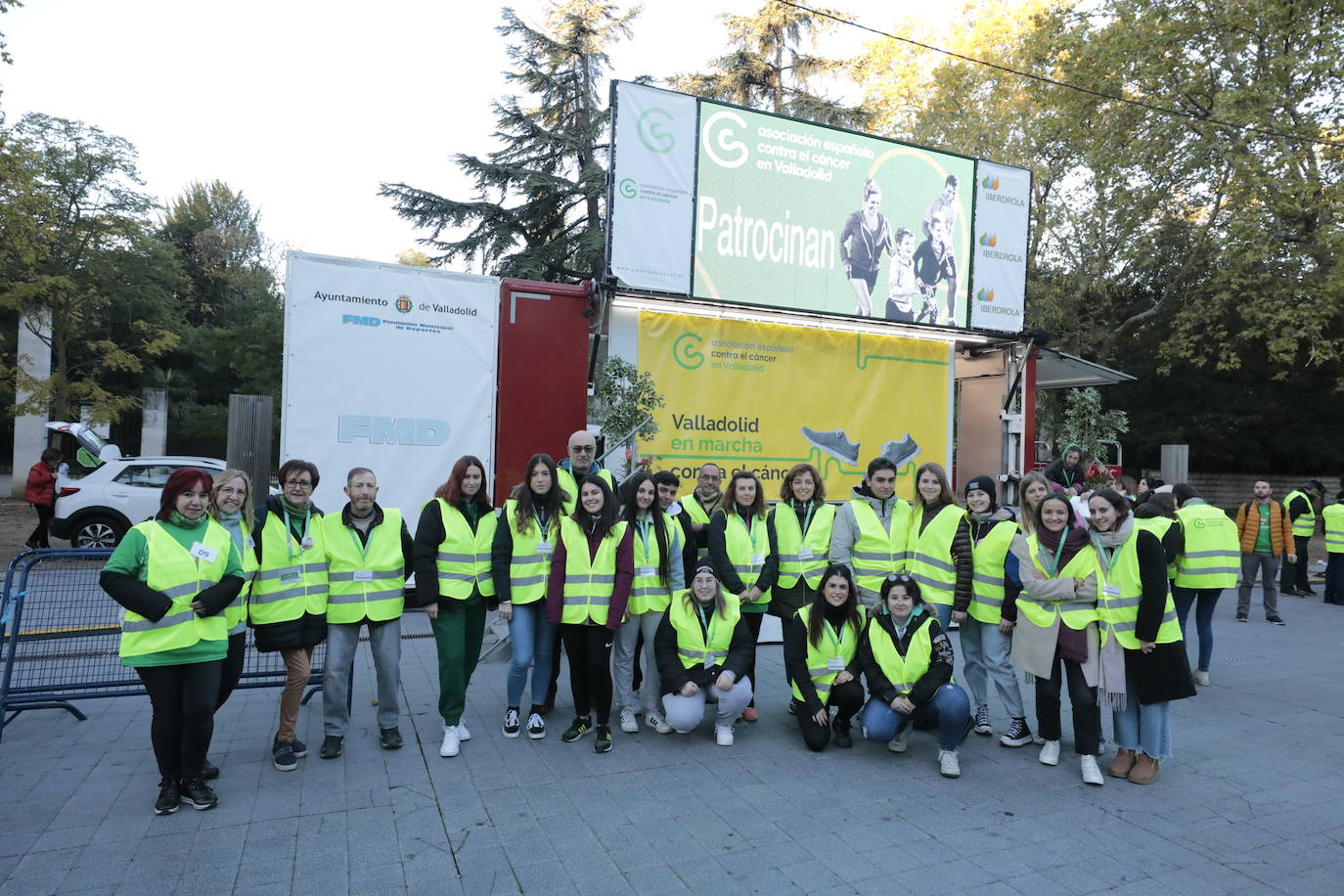 Fotos: La marcha contra el cáncer llena Valladolid de verde