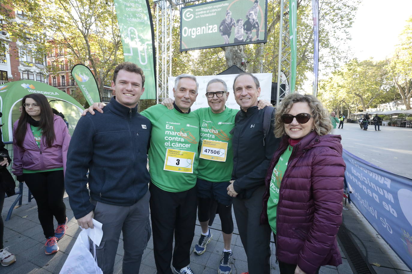 Fotos: La marcha contra el cáncer llena Valladolid de verde