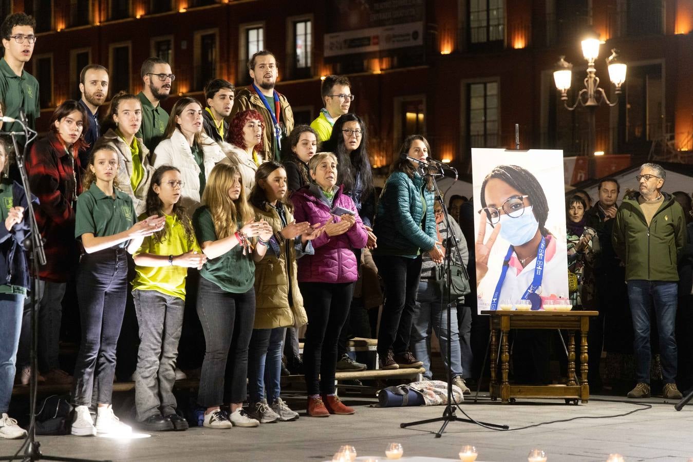 Fotos: Homenaje a Teresa Rodríguez, la enfermera vallisoletana asesinada en Bruselas