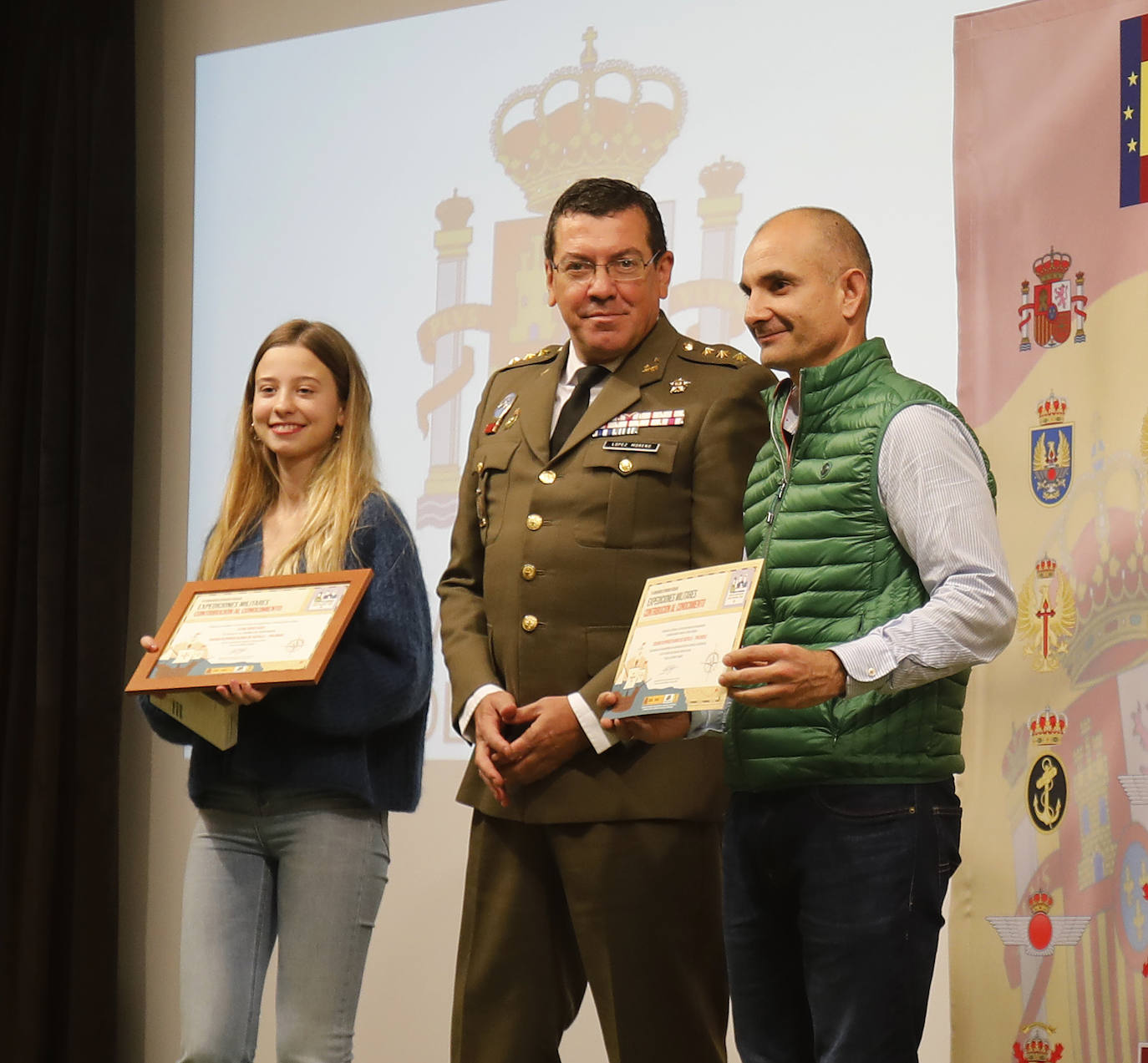Fotos: Premios y condecoraciones de la Subdelegación de Defensa en Palencia