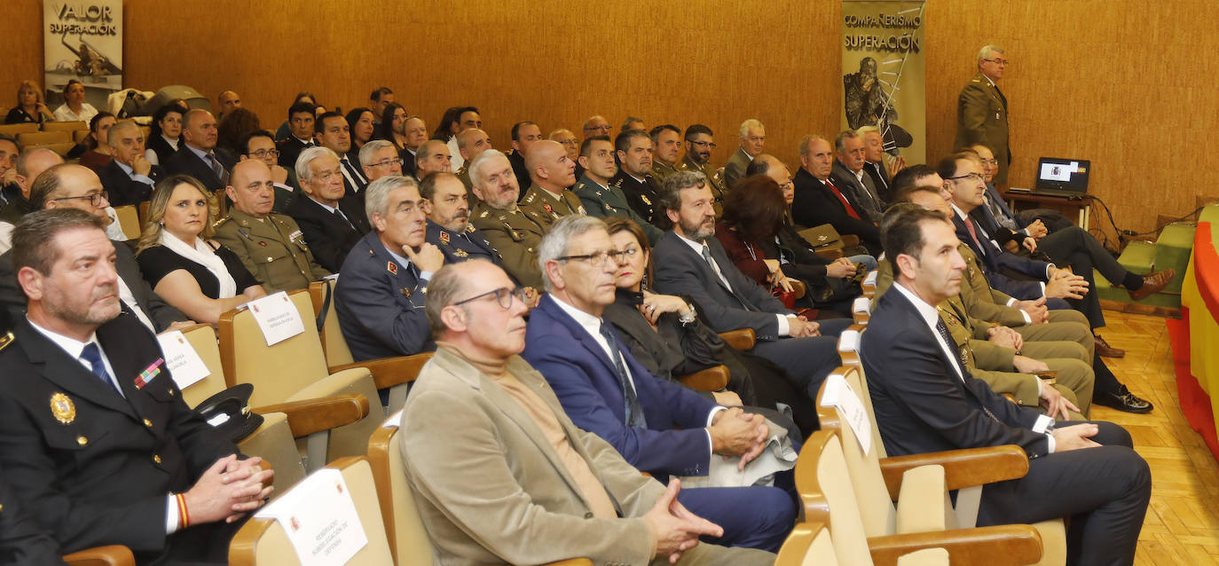 Fotos: Premios y condecoraciones de la Subdelegación de Defensa en Palencia