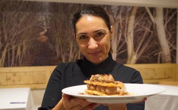 Palmira Soler del 5 Gustos, siempre sorprende. En este caso, presenta una Lasaña de Chocolate 