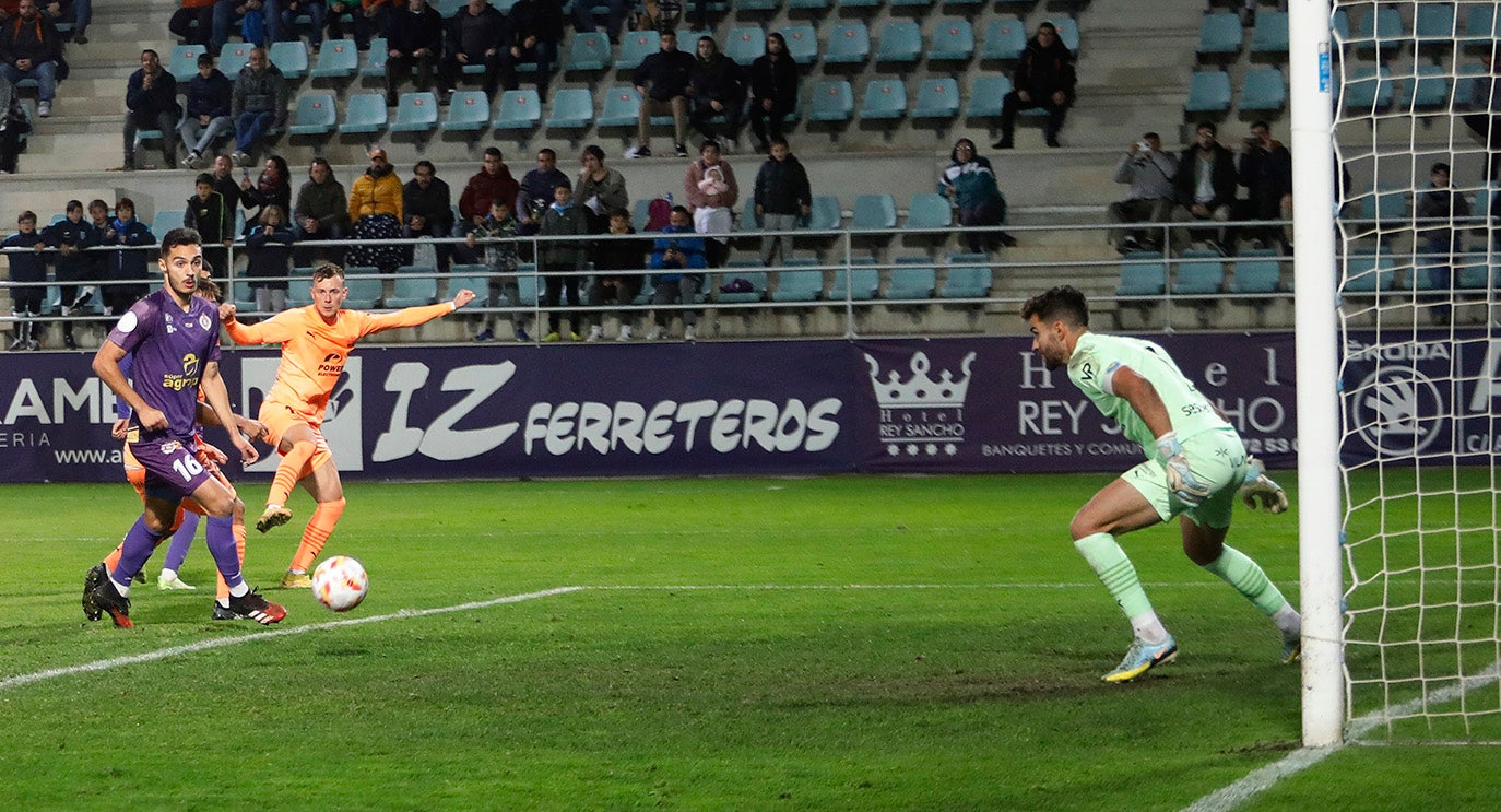 Palencia Cristo Atlético 2- 0 UD Ibiza