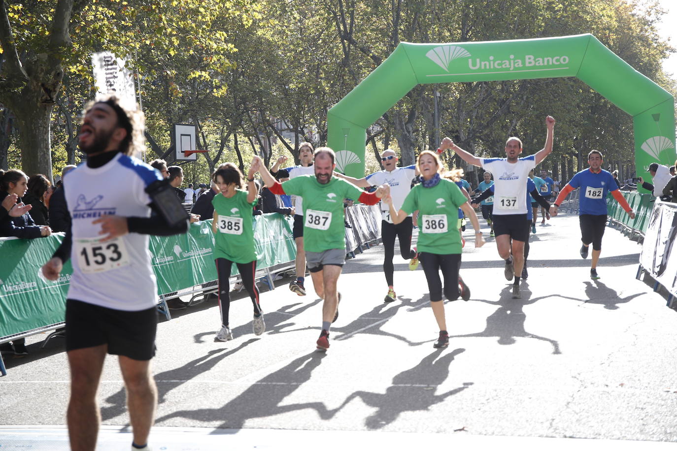 Fotos: Equipos participantes en la VI Carrera de Empresas