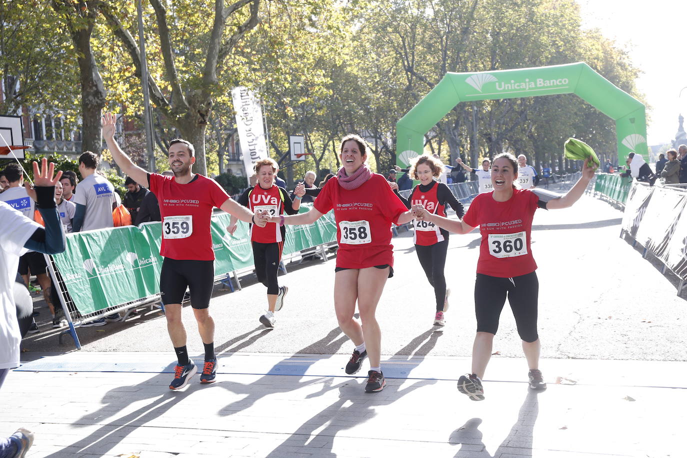 Fotos: Equipos participantes en la VI Carrera de Empresas (2/5)