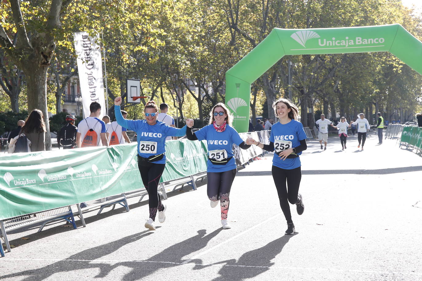 Fotos: Equipos participantes en la VI Carrera de Empresas (3/5)