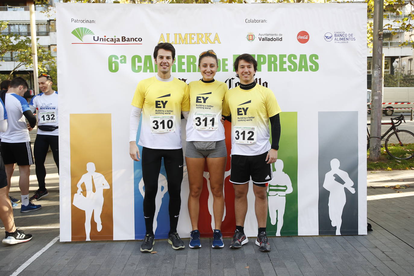 Fotos: Equipos participantes en la VI Carrera de Empresas (3/5)