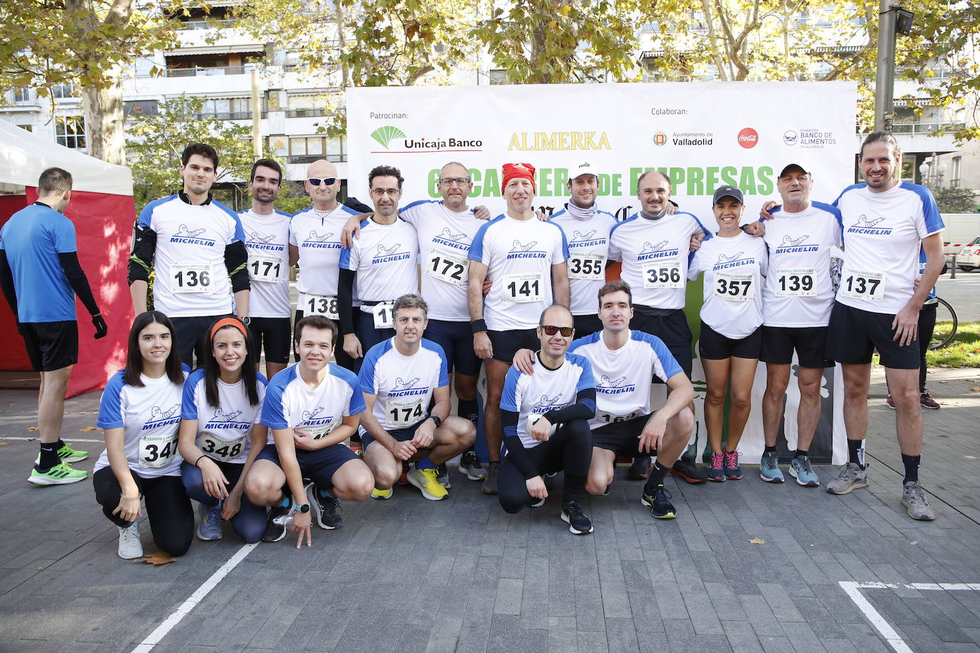 Fotos: Equipos participantes en la VI Carrera de Empresas (3/5)