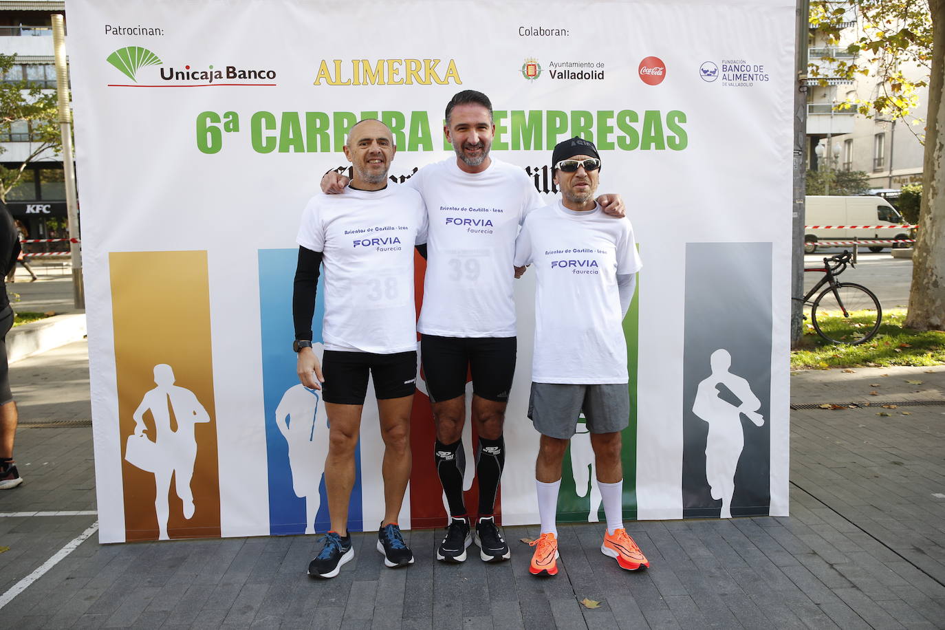 Fotos: Equipos participantes en la VI Carrera de Empresas (4/5)