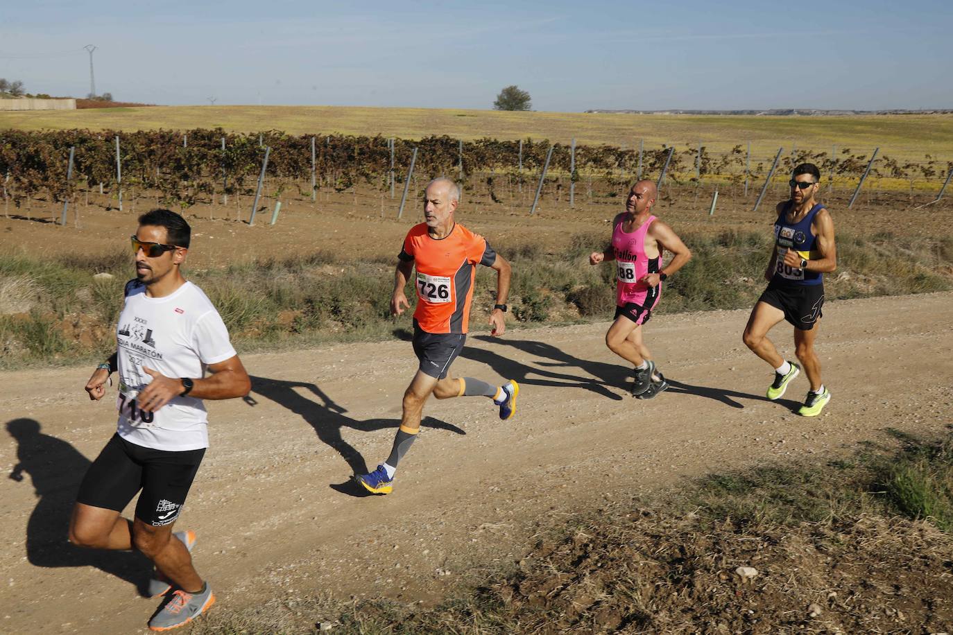 Fotos: Carrera en Peñafiel del del circuito Corriendo entre Viñas